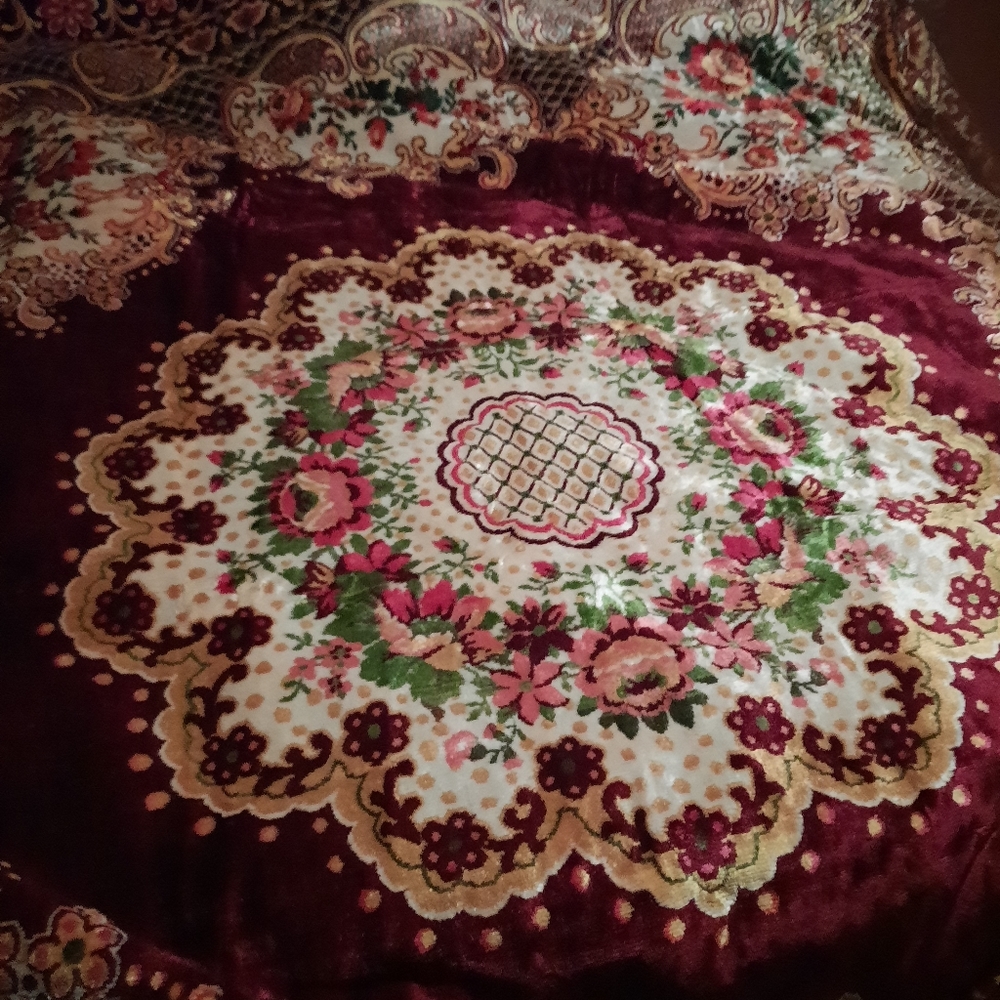 Taperise King size comforter